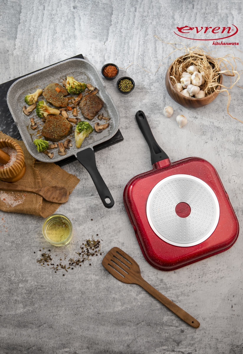 28 NO KARE GRİLL TAVA/SQUARE GRILL PAN WITH INDUCTION